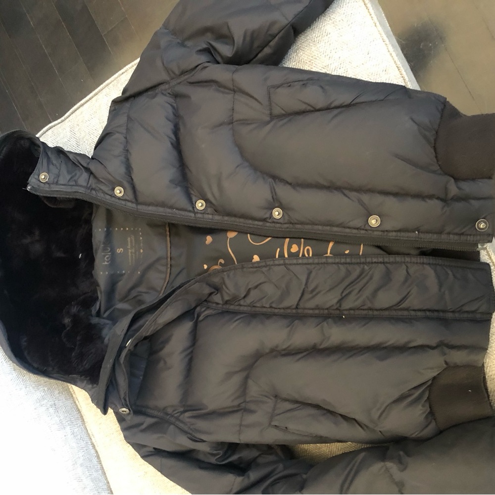 Aritzia Talula bomber jacket